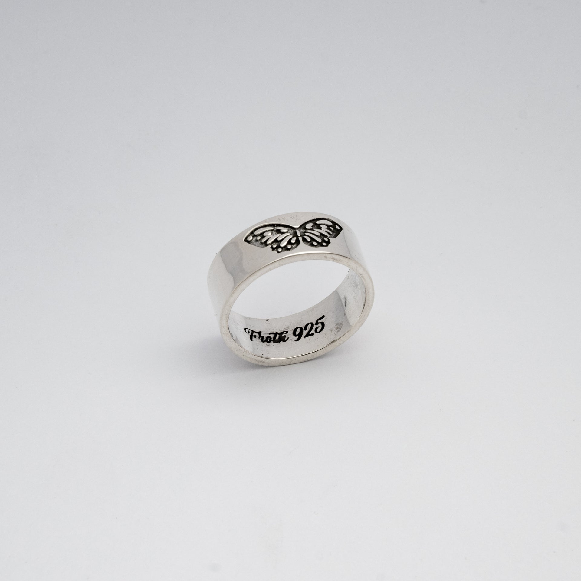 Monarch Ring – Froth Collection